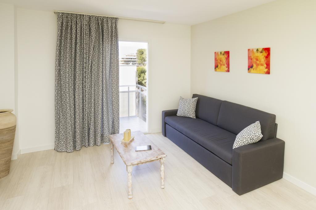 Apartamentos Intersalou Priorat ภายนอก รูปภาพ