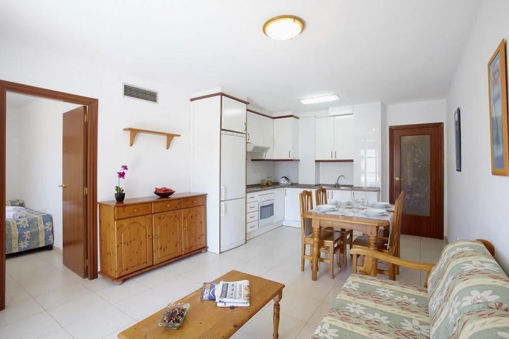 Apartamentos Intersalou Priorat ภายนอก รูปภาพ