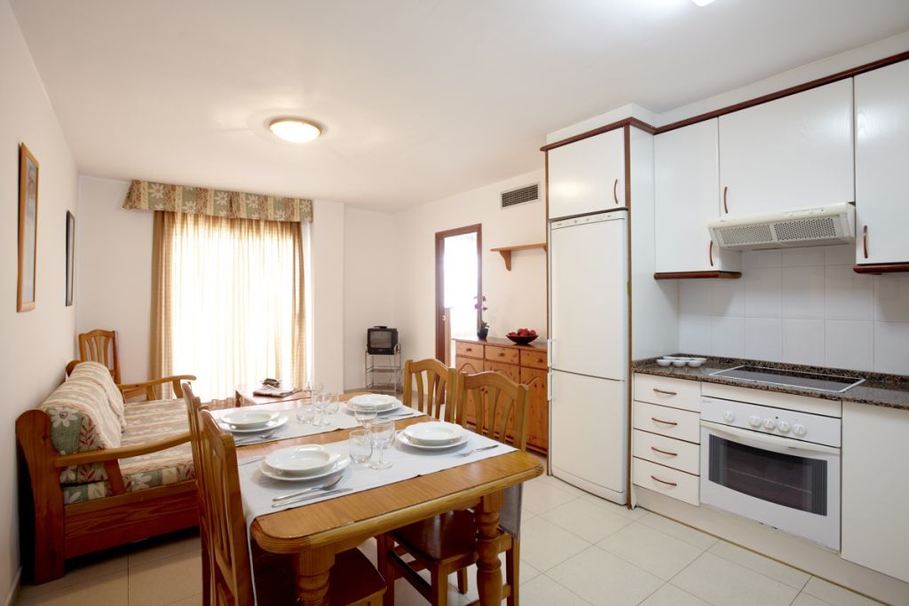 Apartamentos Intersalou Priorat ภายนอก รูปภาพ