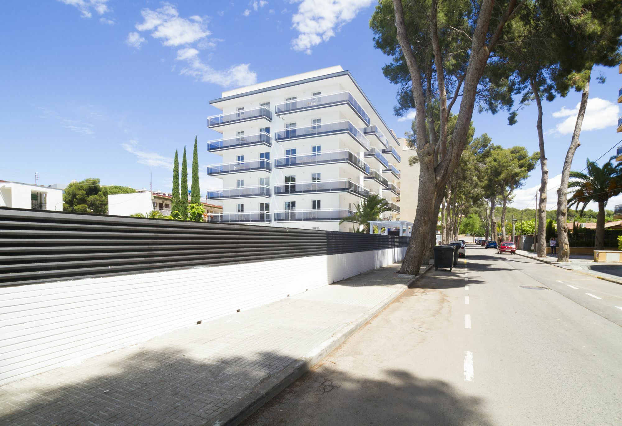 Apartamentos Intersalou Priorat ภายนอก รูปภาพ